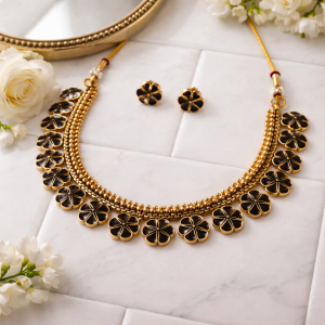 antique-finish-temple-choker